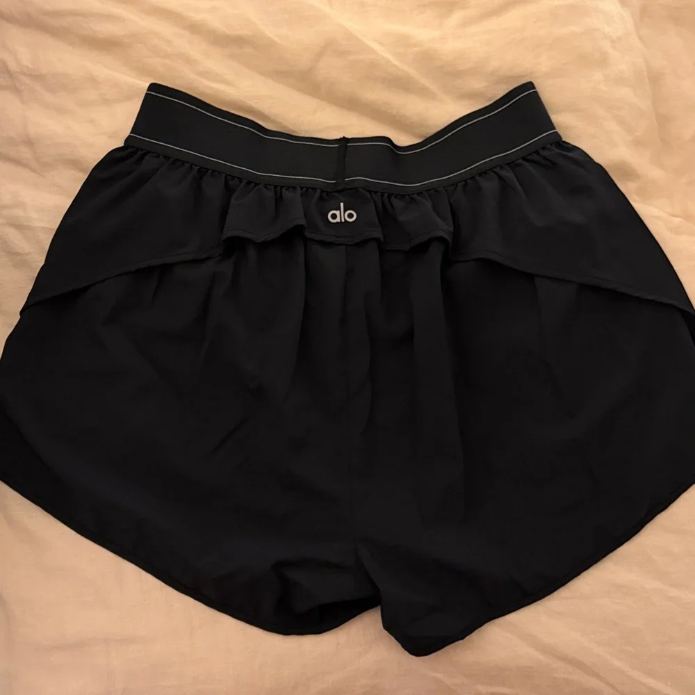 ALO tennis short sz M - Picture 2 of 3